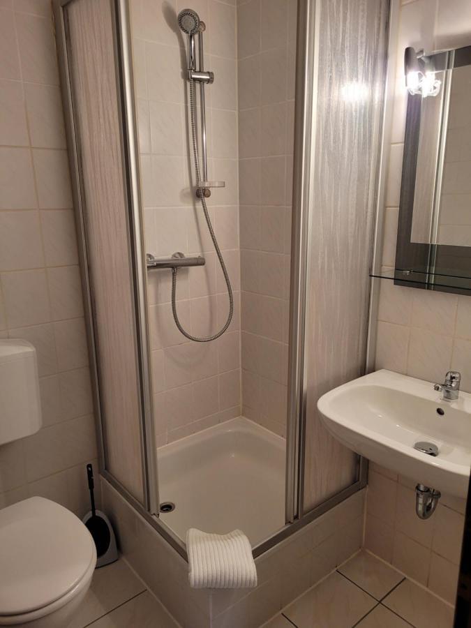 Hotel Und Pension Al Dente Nunchritz Bagian luar foto