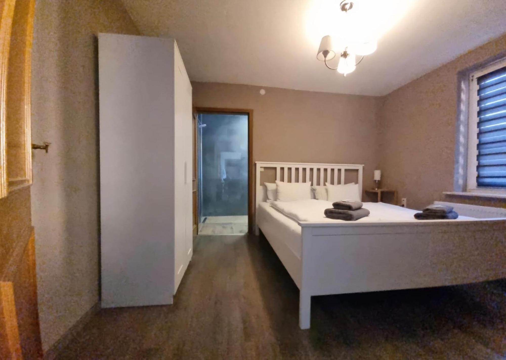 Hotel Und Pension Al Dente Nunchritz Bagian luar foto
